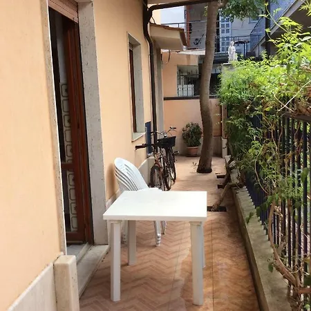 Casa vacanze Melograno House *